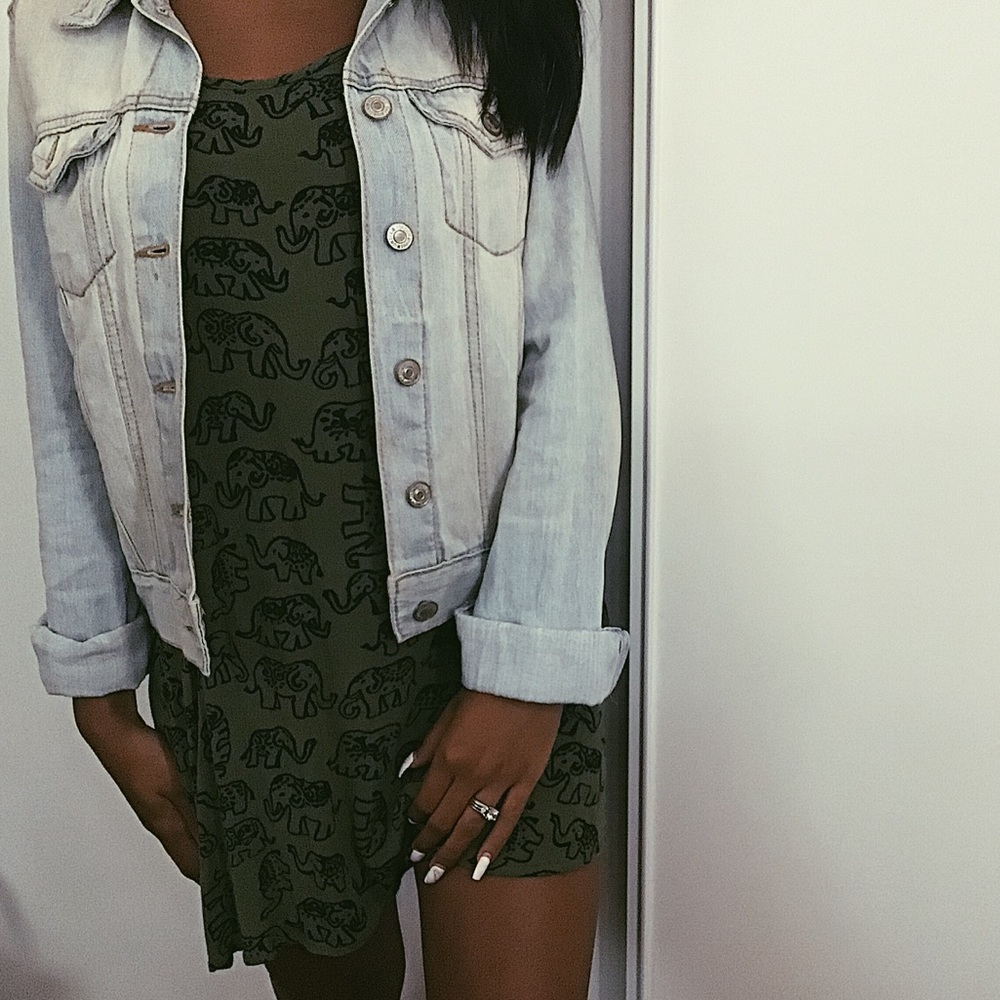FOREVER 21 dark green elephant print dress 🐘